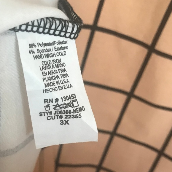 Print Bodycon Dress - Picture 4 of 4